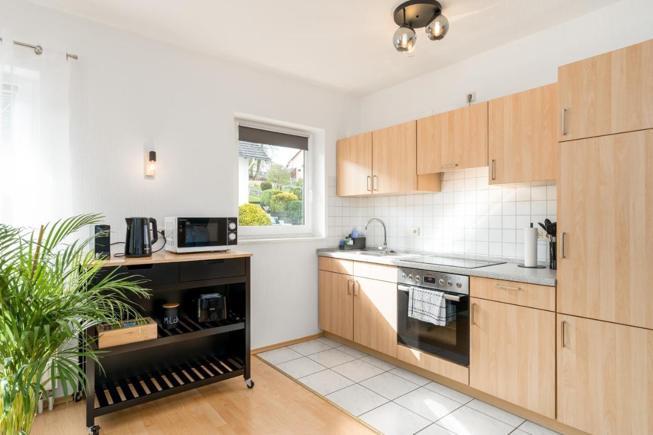 Harmony: Edersee Apartment - Sperrmauer - Lounge Kültér fotó