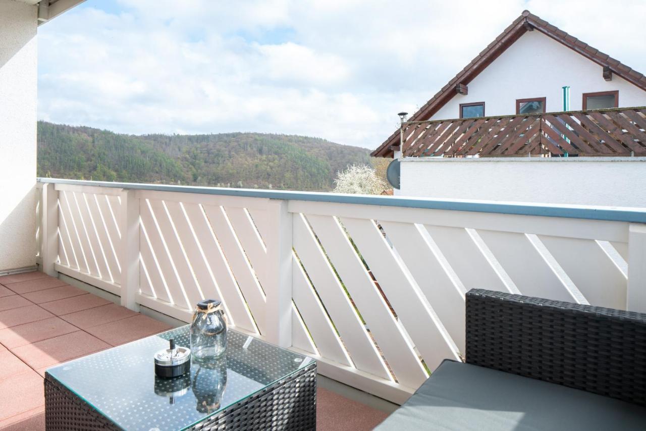 Harmony: Edersee Apartment - Sperrmauer - Lounge Kültér fotó