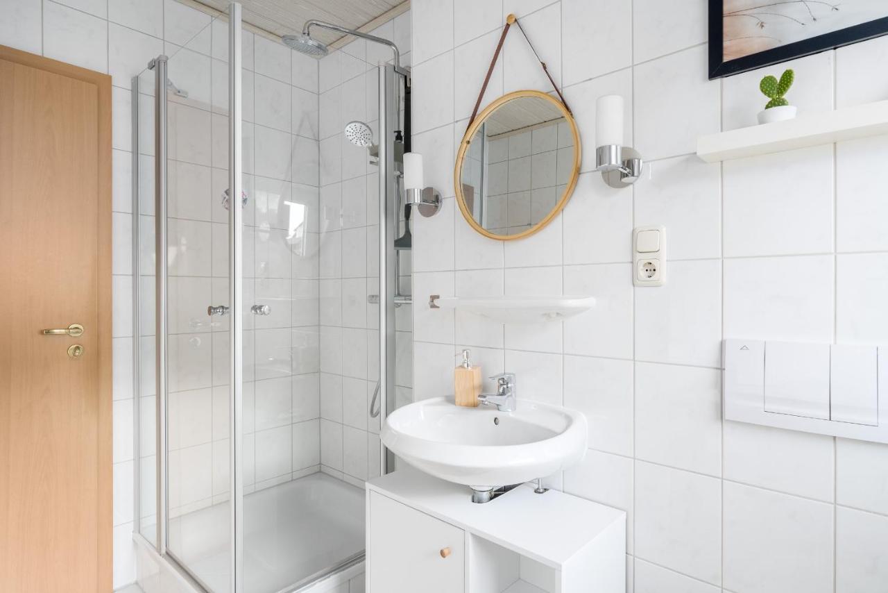 Harmony: Edersee Apartment - Sperrmauer - Lounge Kültér fotó